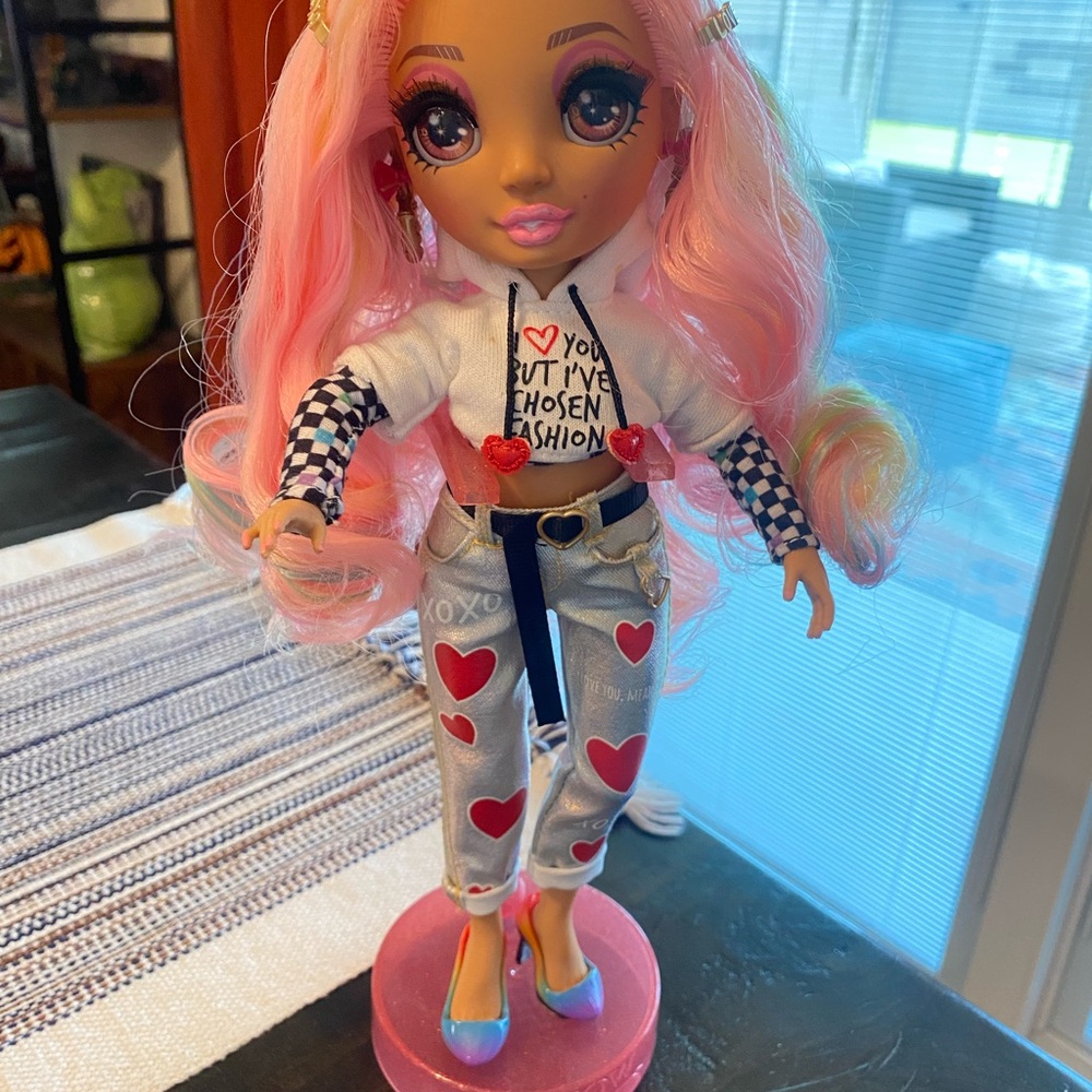 Rainbow High Kia Hart Doll